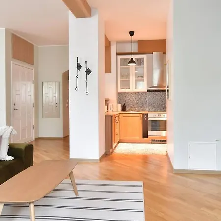Serene 1br With Sauna & Private Entrance Lägenhet
