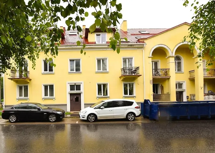 Serene 1br With Sauna & Private Entrance Tallin