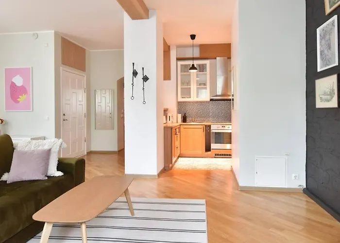 Serene 1br With Sauna & Private Entrance Апартаменты