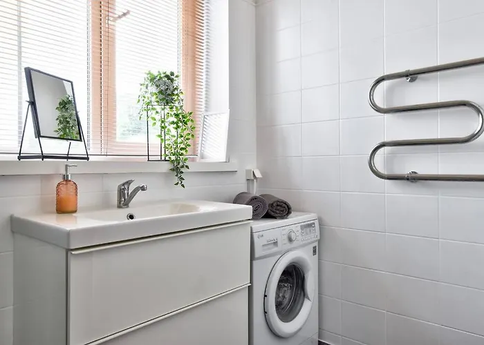 Апартаменты Serene 1br With Sauna & Private Entrance